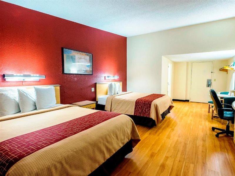 Red Roof Inn & Suites Brunswick I-95 מראה חיצוני תמונה