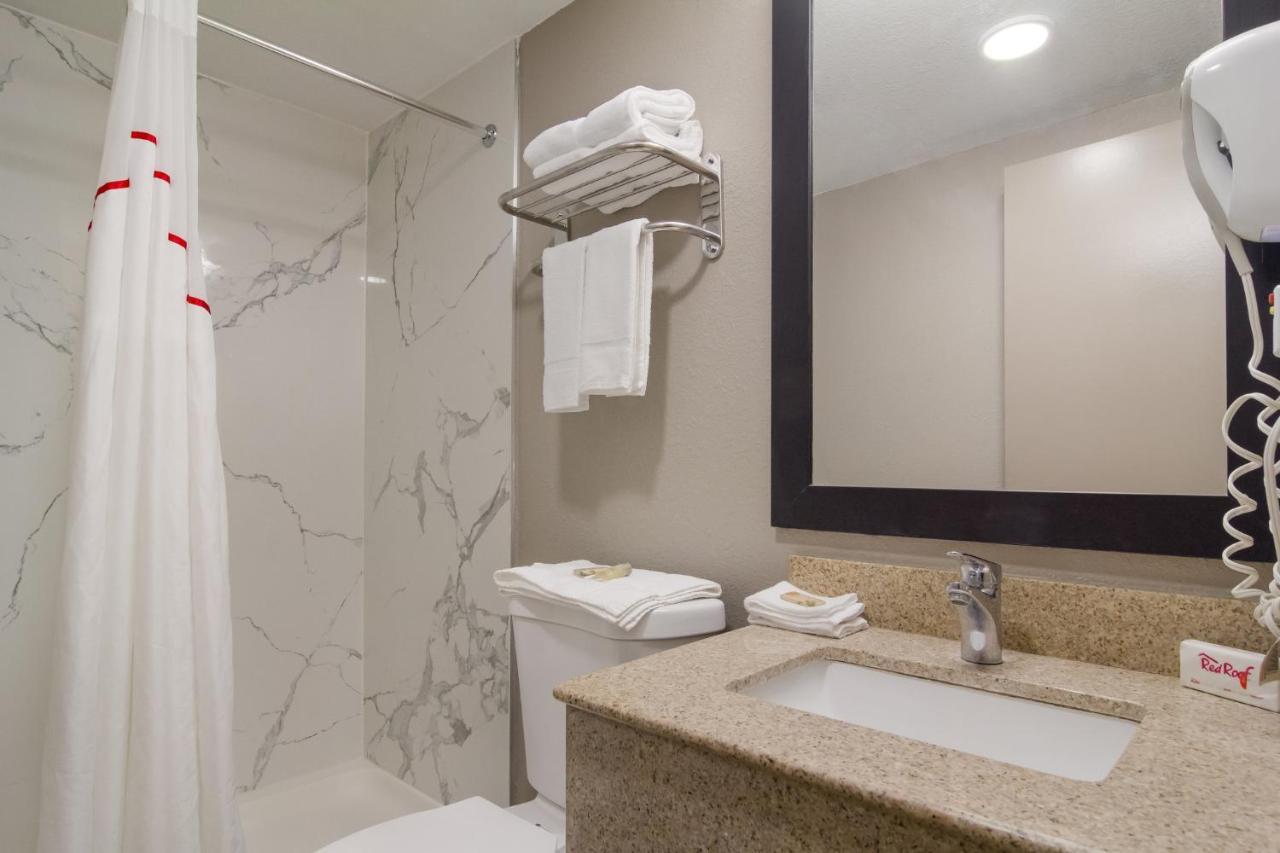 Red Roof Inn & Suites Brunswick I-95 מראה חיצוני תמונה