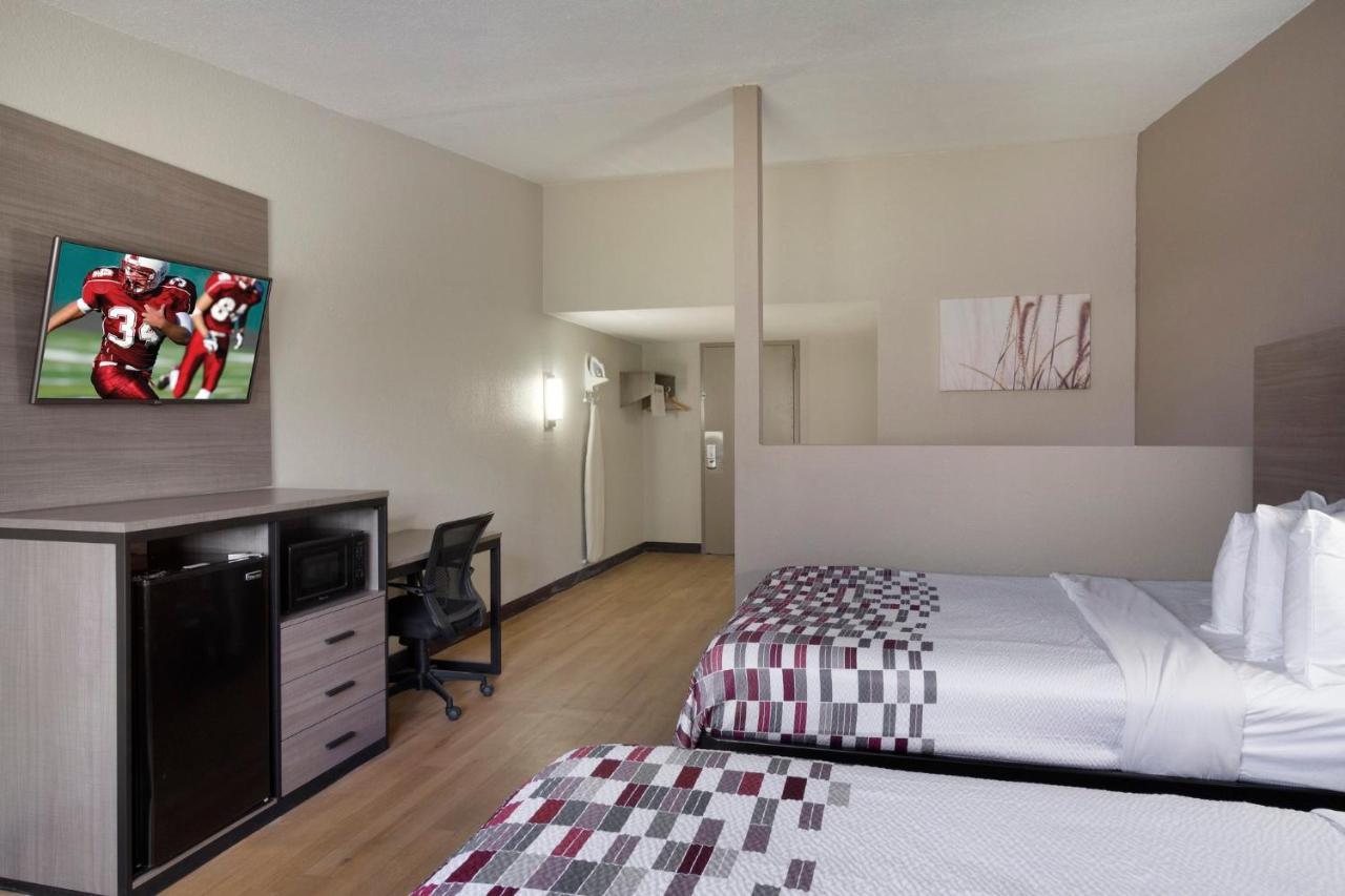 Red Roof Inn & Suites Brunswick I-95 מראה חיצוני תמונה